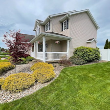 Twinsburg-Residential-Pressure-Washing-House-Washing-and-Driveway-Cleaning 6