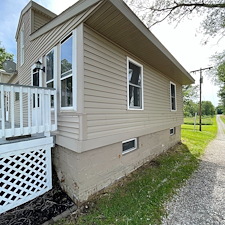 Uniontown-House-Washing-Residential-Pressure-Washing-Professional-Exterior-Cleaning-1 3