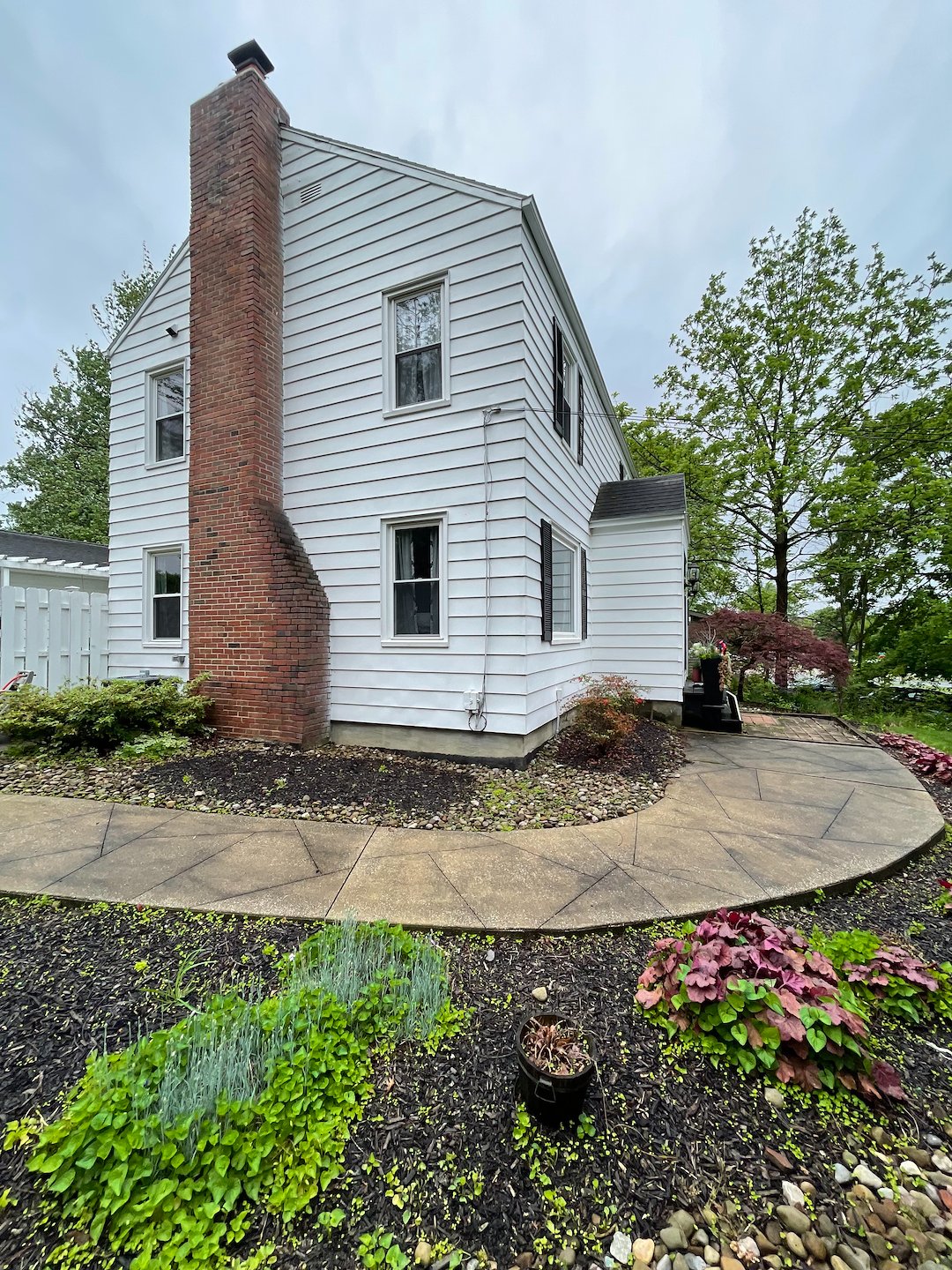 Uniontown, Portage Lakes & Green Residential Pressure Washing, House Washing, and Concrete Cleaning