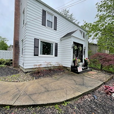 Uniontown-Portage-Lakes-Green-Residential-Pressure-Washing-House-Washing-and-Concrete-Cleaning 0