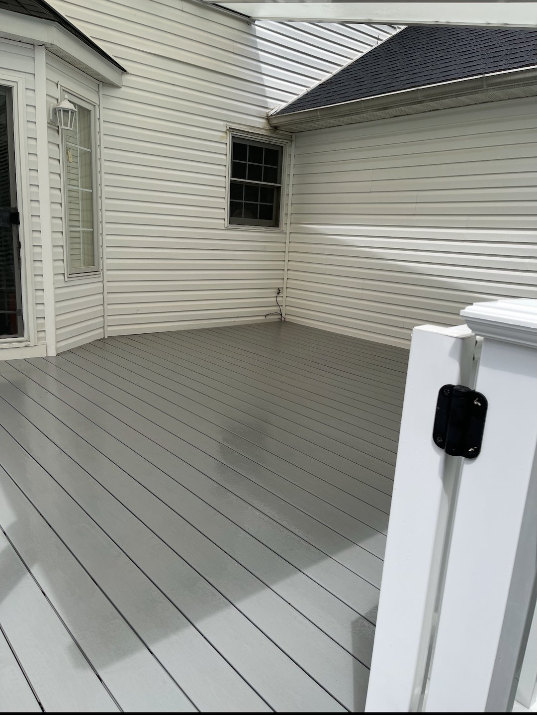 Westlake Residential Pressure Washing, House Washing, Driveway Cleaning, and Deck Cleaning