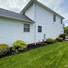 Westlake-Residential-Pressure-Washing-House-Washing-Driveway-Cleaning-and-Deck-Cleaning 3